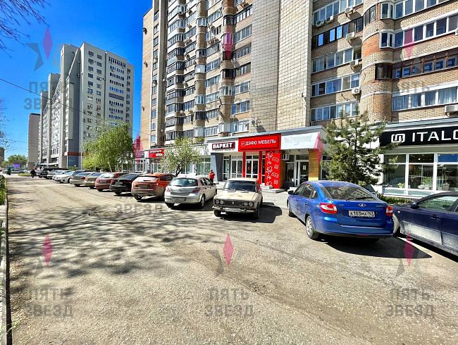 Продается нежилое помещение с арендаторами на 1 линии ул....