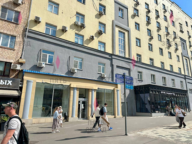 В аренду предлагается нежилое помещение в минуте от выхода...