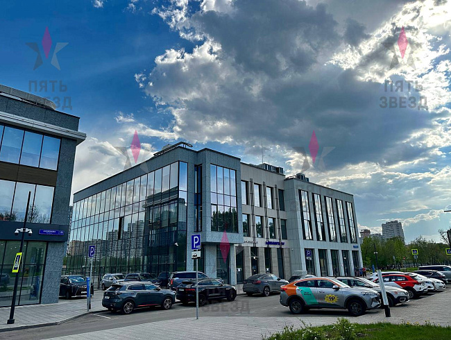 В аренду предлагается нежилое помещение на 1 линии...