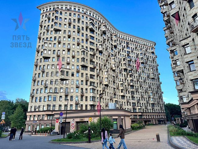 Продаётся помещение свободного назначения в ЖК Лефорт....